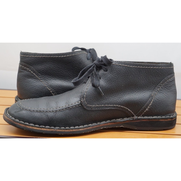 john varvatos chukka boots Men size 8.5 main image 6